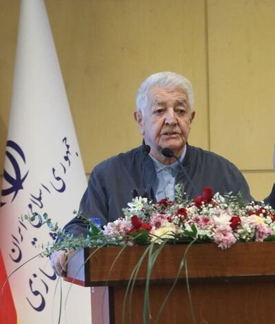 پرویز پیران: بازسازی پس از جنگ باید فراتر از احداث دوباره ساختمان‌ها باشد